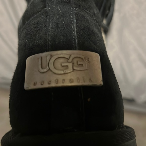 Women’s UGG Boots size 8 - Picture 2 of 3